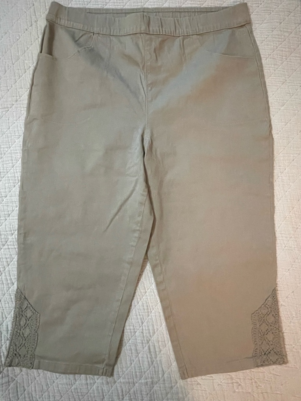 Women’s Cotton Blend Khaki very light green Capris with Lace Trim